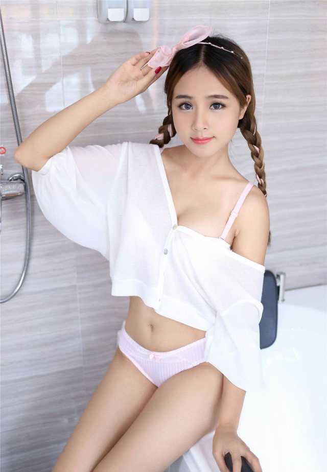 特别专辑清纯女神思淇Sukiii蕾丝内衣丰满诱人图片