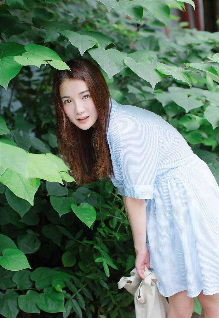 高清校园萝莉少女清纯可爱俏皮图片图集