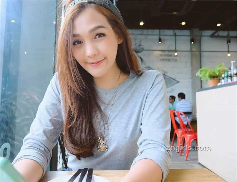 优质泰国美女Pichyada,Chatkamjaroen清纯私房图片