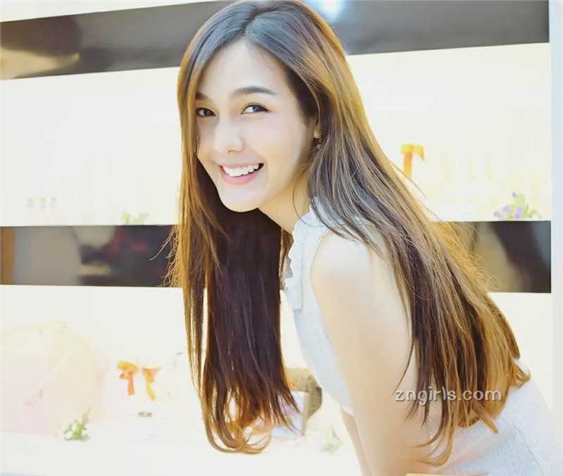 优质泰国美女Pichyada,Chatkamjaroen清纯私房图片