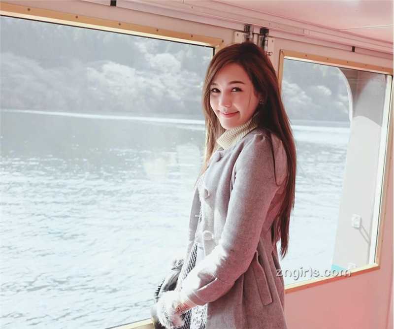 优质泰国美女Pichyada,Chatkamjaroen清纯私房图片