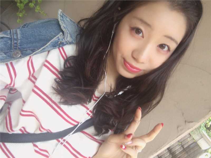 特别专辑日本美女秋本铃果美照清纯迷人图片