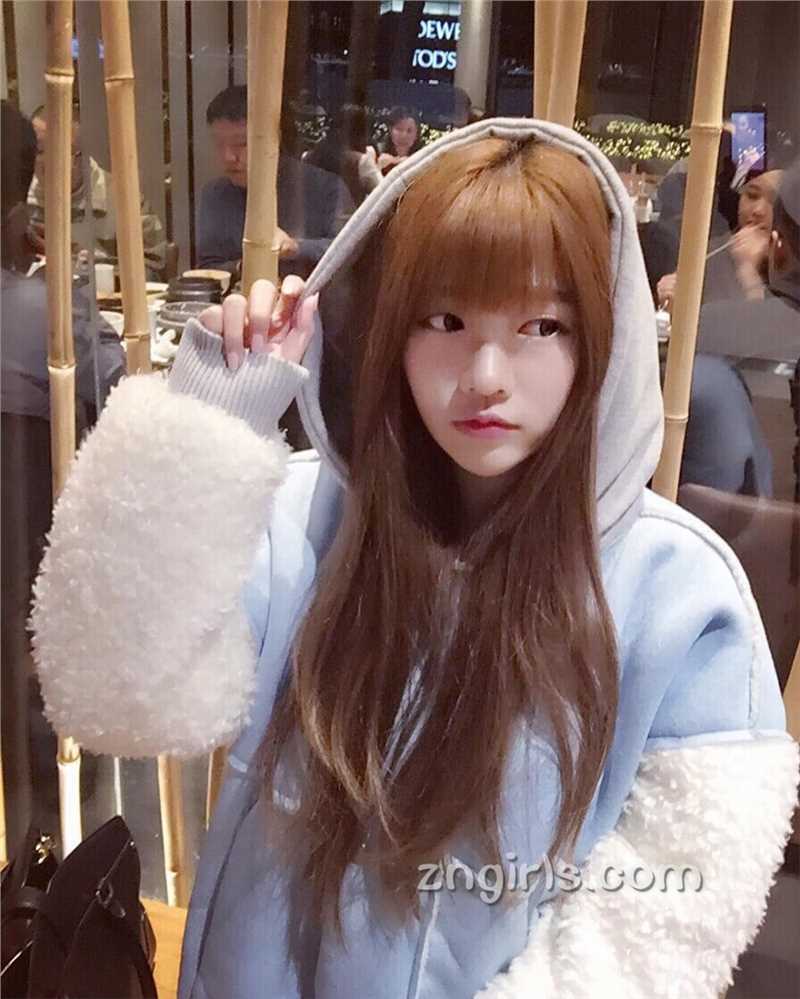 台湾美女简欣汝美照清纯迷人