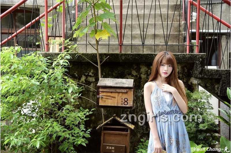 台湾美女简欣汝美照清纯迷人