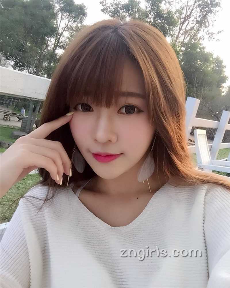 台湾美女简欣汝美照清纯迷人