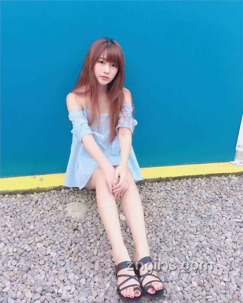 台湾美女简欣汝美照清纯迷人