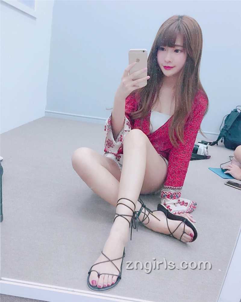 台湾美女简欣汝美照清纯迷人