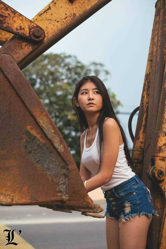 特别专辑大马美女蔡安琪清纯私房照迷人图片