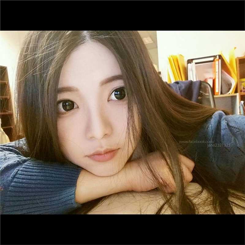 台湾美女学生Jane,Chen生活美照清纯动人