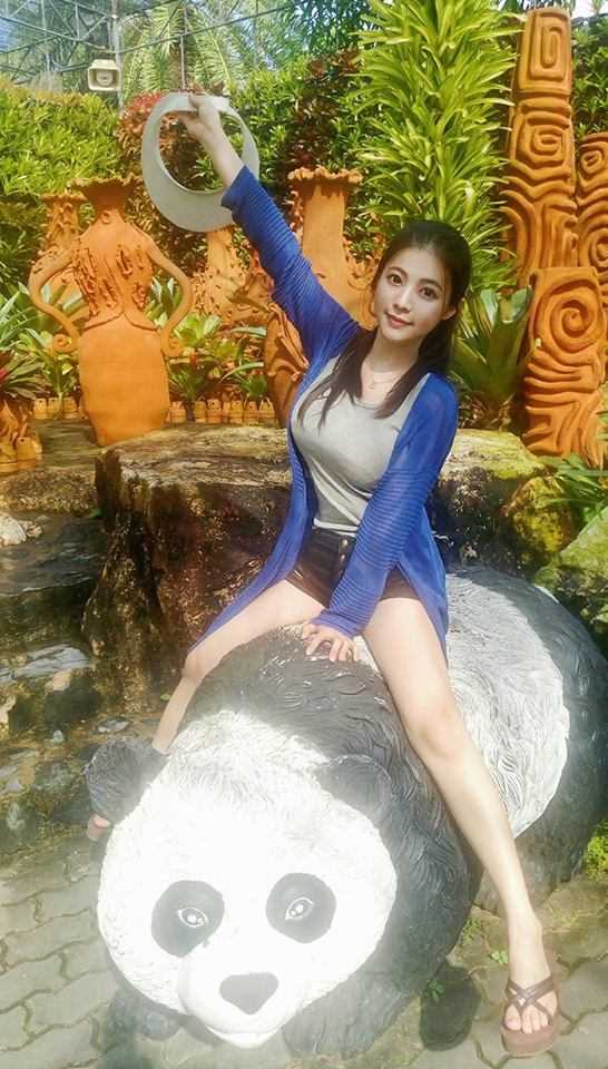 台湾美女学生Jane,Chen生活美照清纯动人