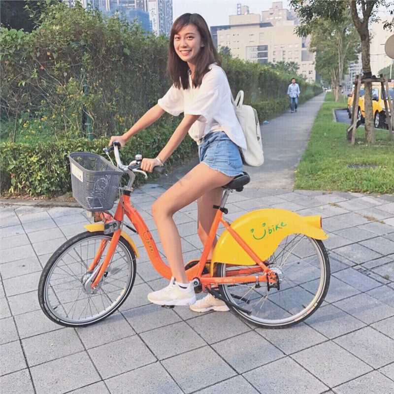 最新台湾美女陈侹伃生活照清纯动人图集