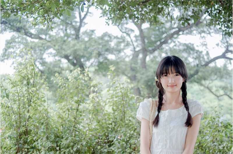 优质清纯美少女户外迷人相册