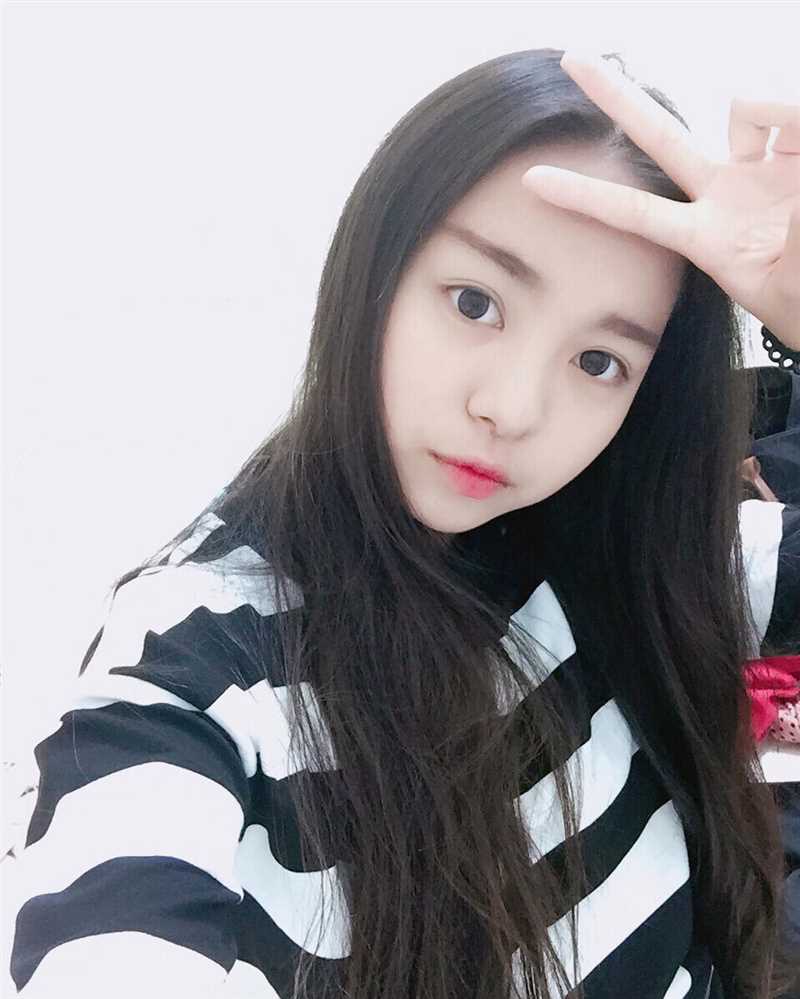 特别专辑清纯系美女邱苡瑄养眼图片