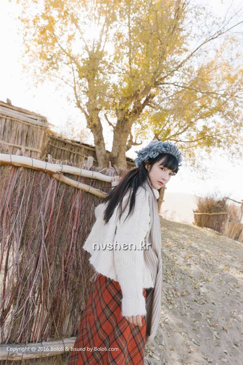 最全唯美清纯美女之应沙漠旅拍图片壁纸