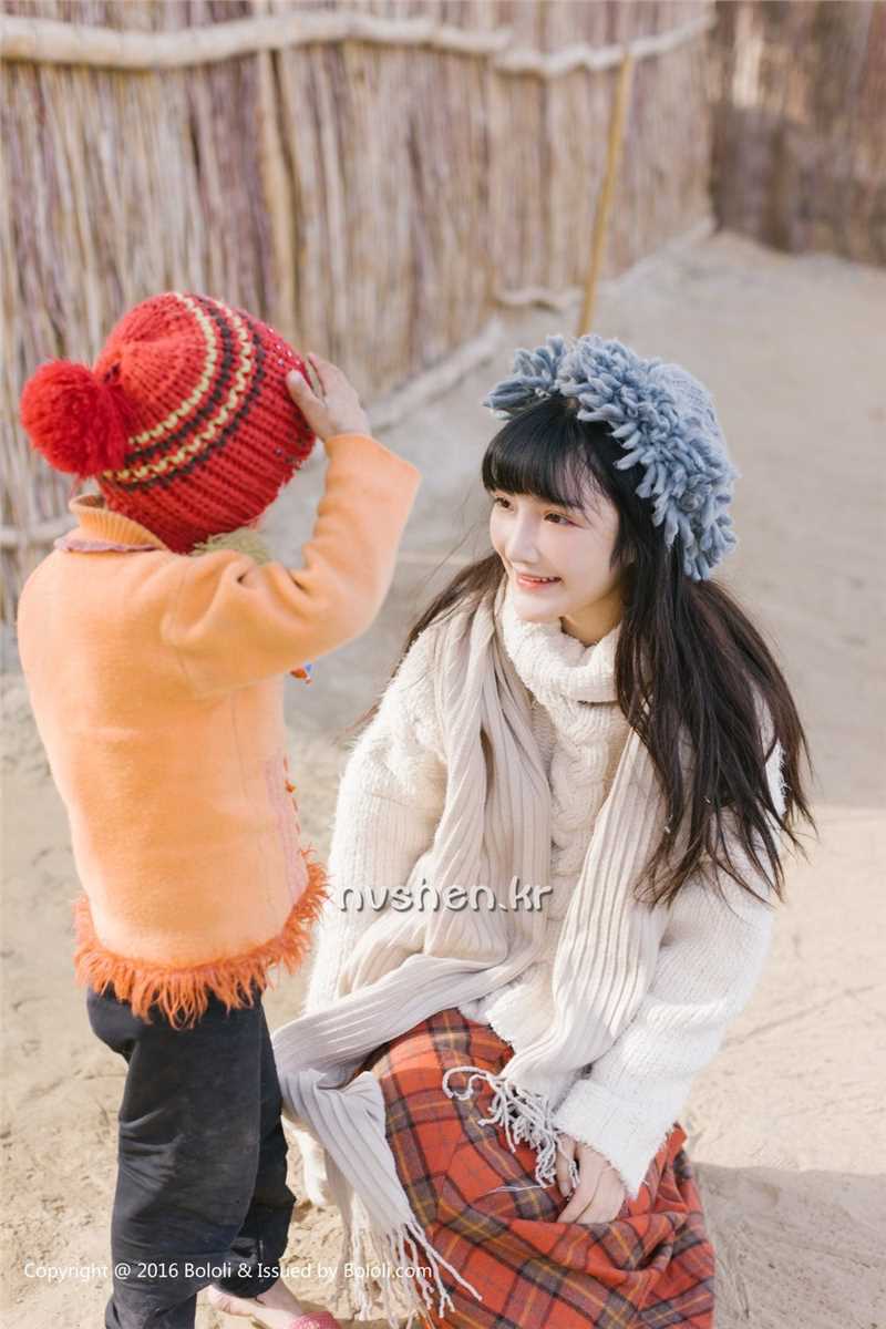 最全唯美清纯美女之应沙漠旅拍图片壁纸