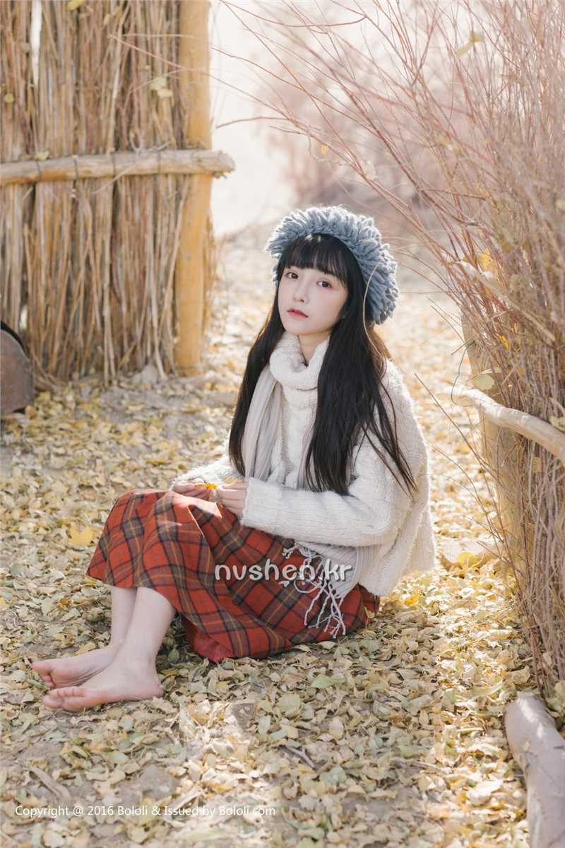 最全唯美清纯美女之应沙漠旅拍图片壁纸