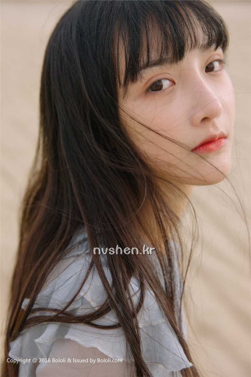 特别专辑90后清纯美女之应沙漠唯美摄影图片图片