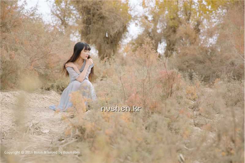 特别专辑90后清纯美女之应沙漠唯美摄影图片图片