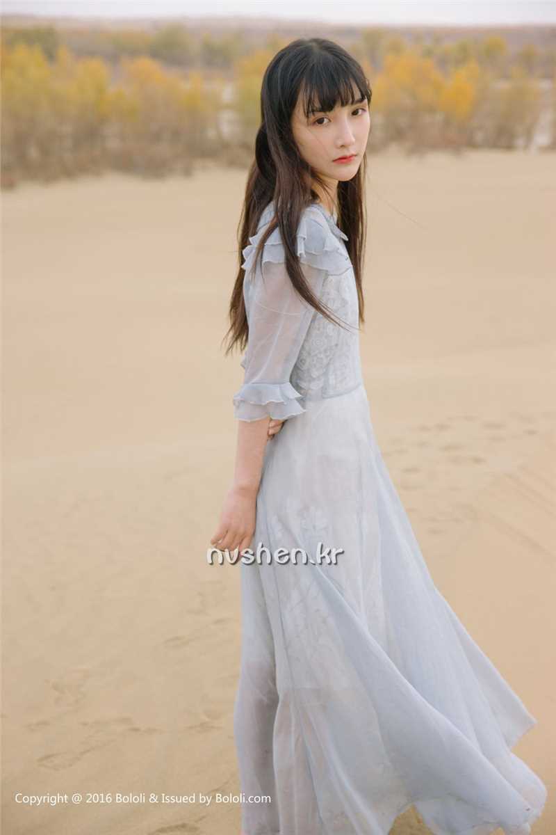 特别专辑90后清纯美女之应沙漠唯美摄影图片图片