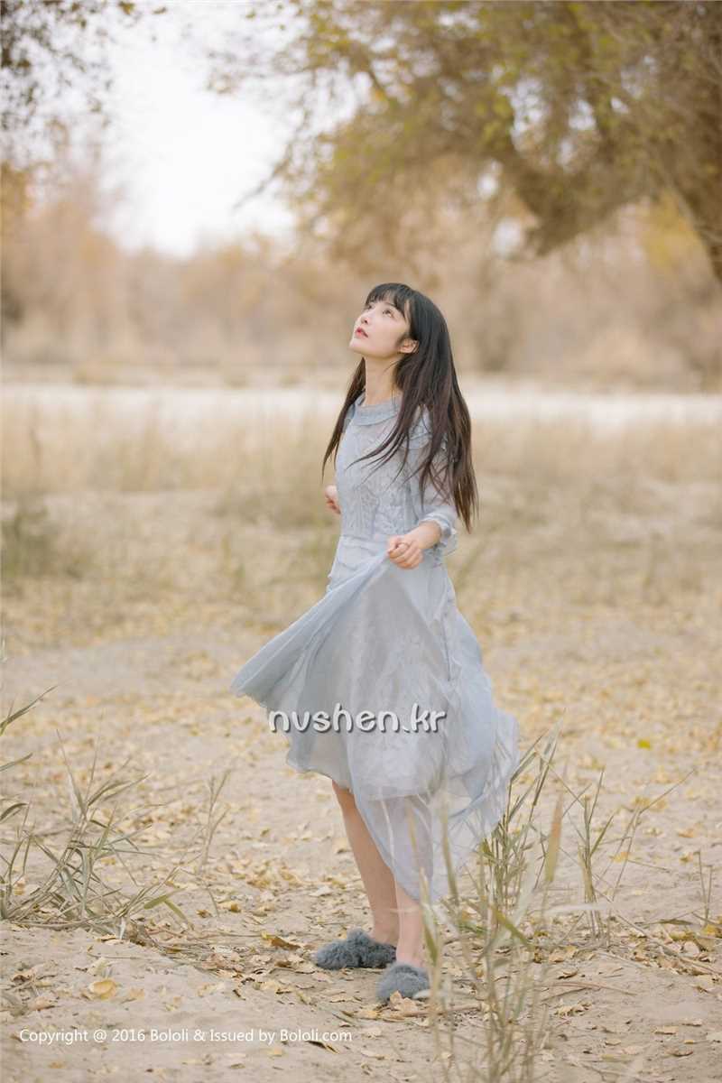 特别专辑90后清纯美女之应沙漠唯美摄影图片图片