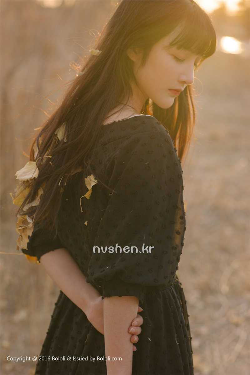 特别专辑90后清纯美女之应沙漠唯美摄影图片图片