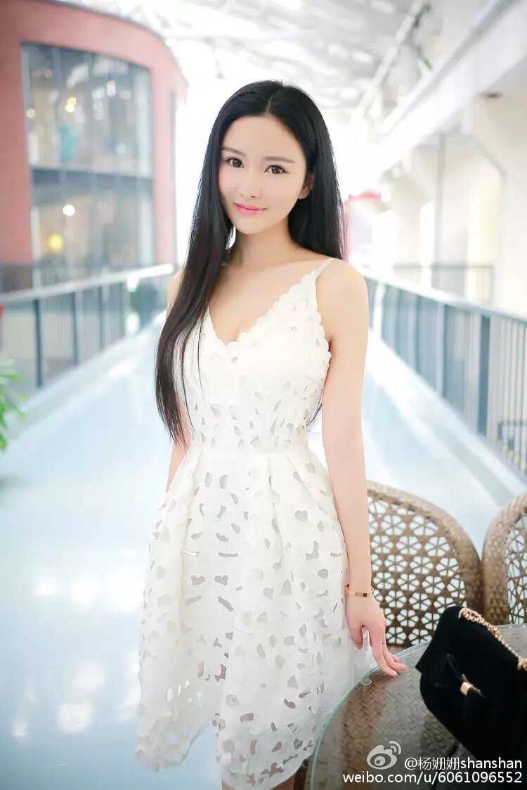 最全清纯美女校花杨珊珊微博清新壁纸