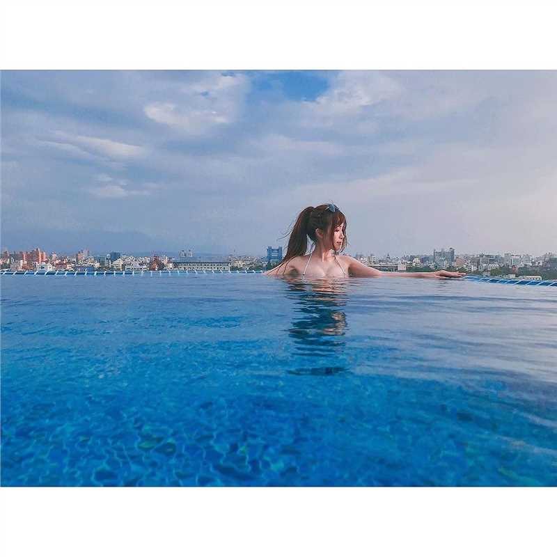 优质甜美系mm范亚璇清纯唯美私拍美图相册