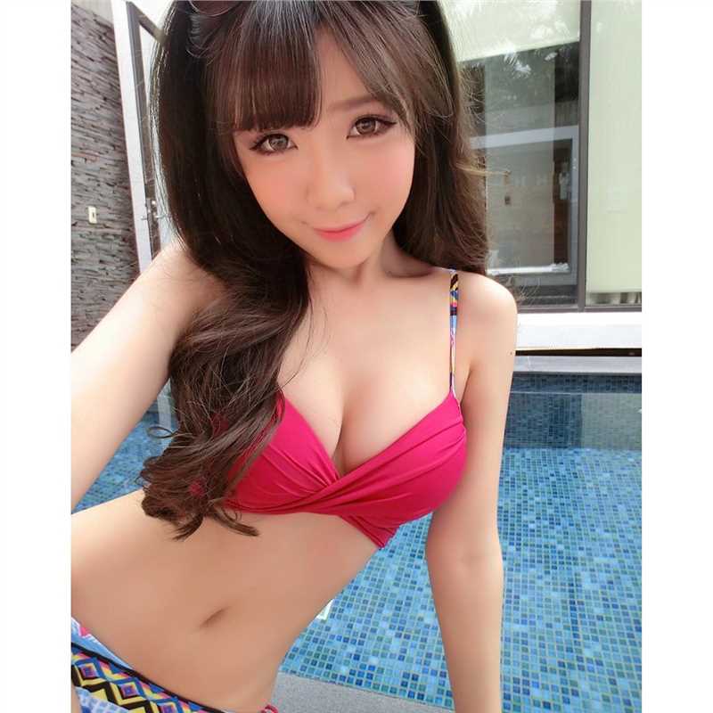 优质甜美系mm范亚璇清纯唯美私拍美图相册