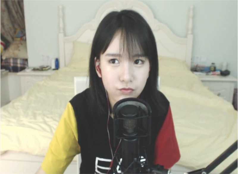 高清清纯女主播赵小臭小清新私拍美图图集