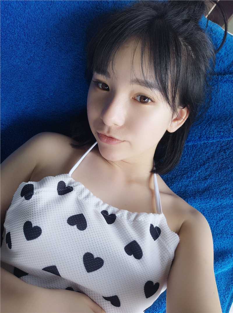 高清清纯女主播赵小臭小清新私拍美图图集