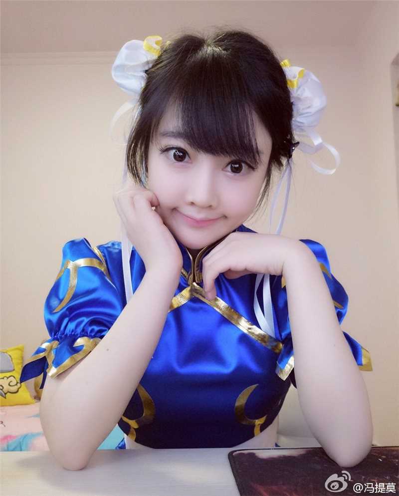 清纯可爱美女冯提莫唯美图片