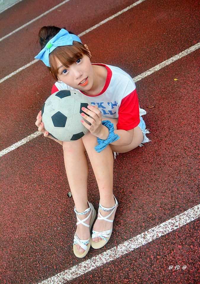 日系清纯美女吕家伶外拍图片