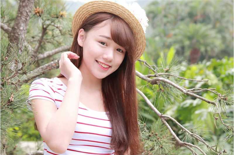 日系清纯美女吕家伶外拍图片