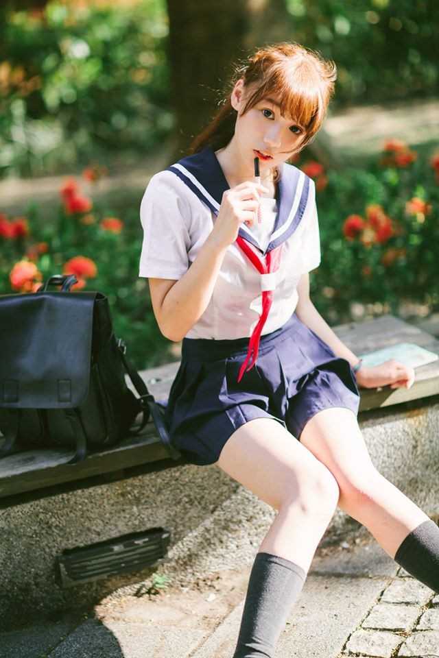 日系清纯美女吕家伶外拍图片