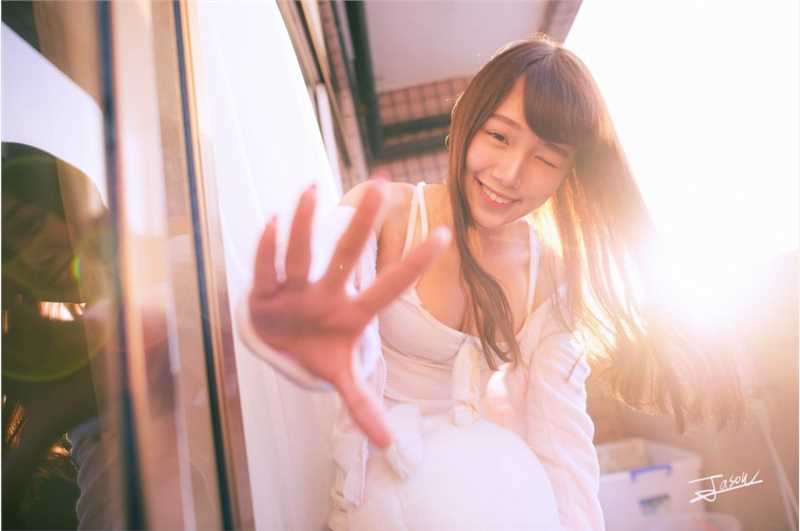 日系清纯美女吕家伶外拍图片