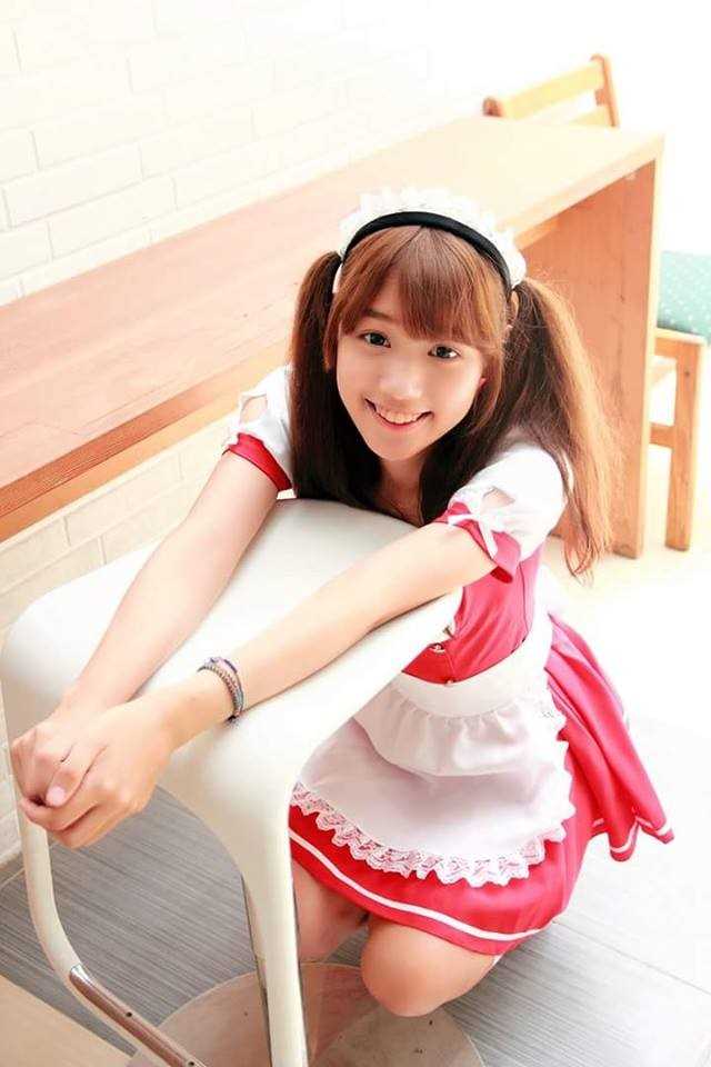 日系清纯美女吕家伶外拍图片