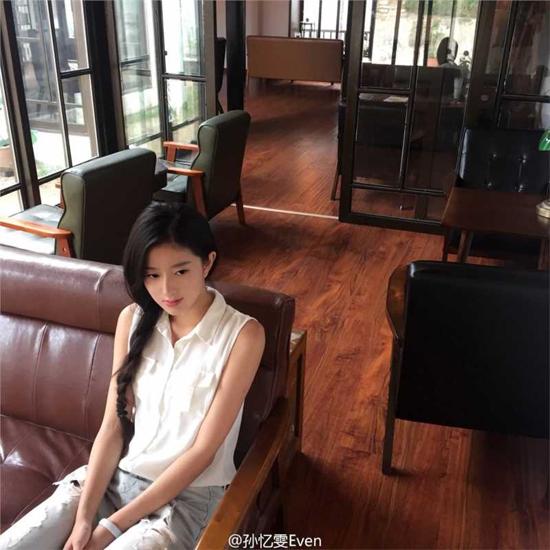 高清清纯美女校花孙忆雯Even唯美图片图集