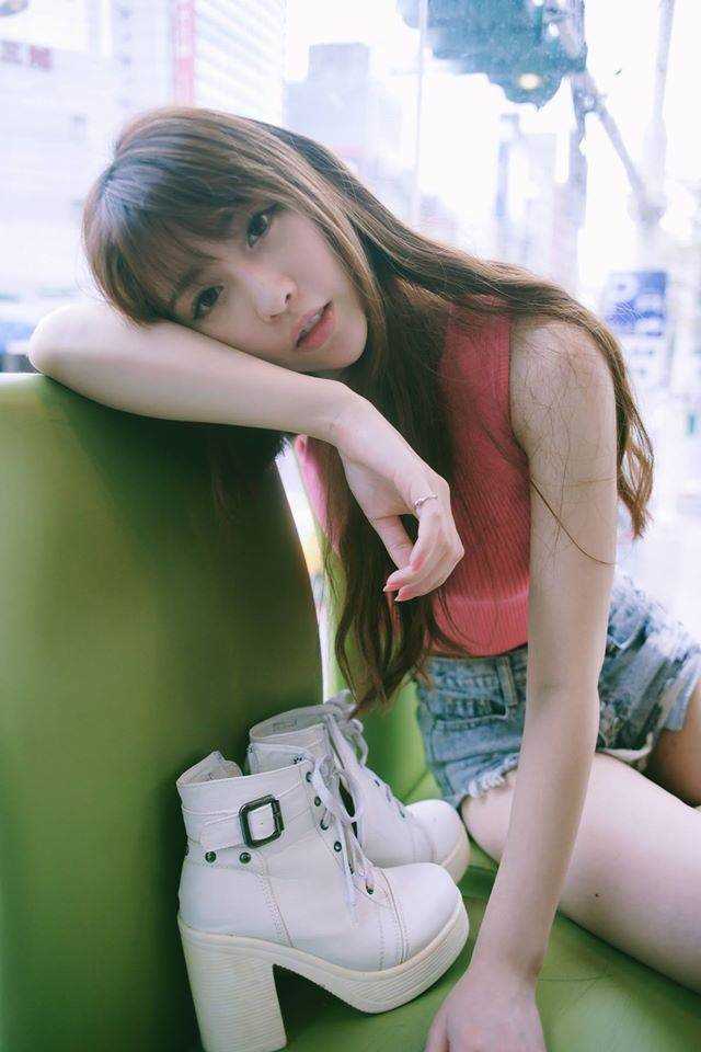 特别专辑台湾校花美女张黛比清纯私拍图片