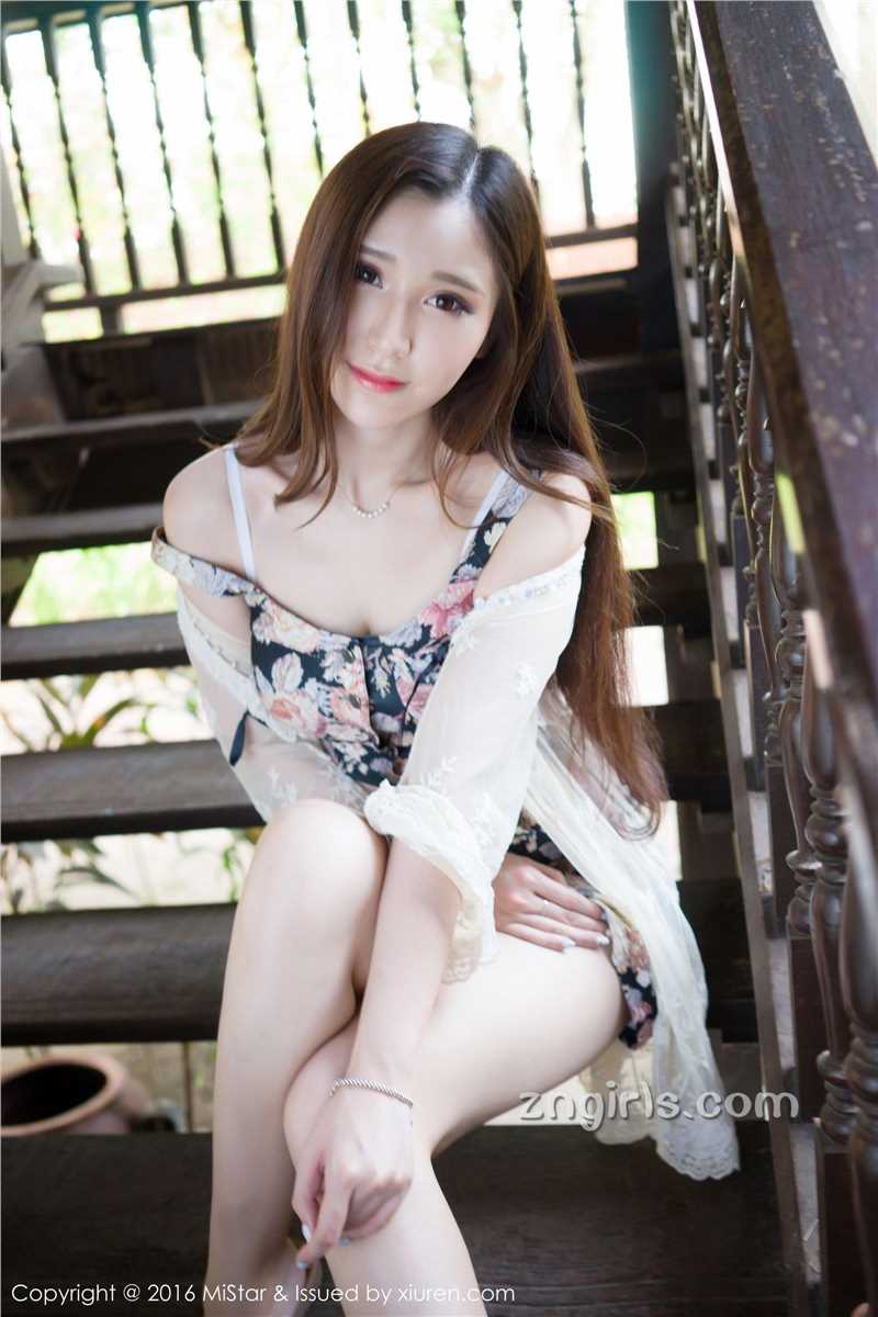 优质魅妍社内地女模特淼淼萌萌哒清纯旅拍相册