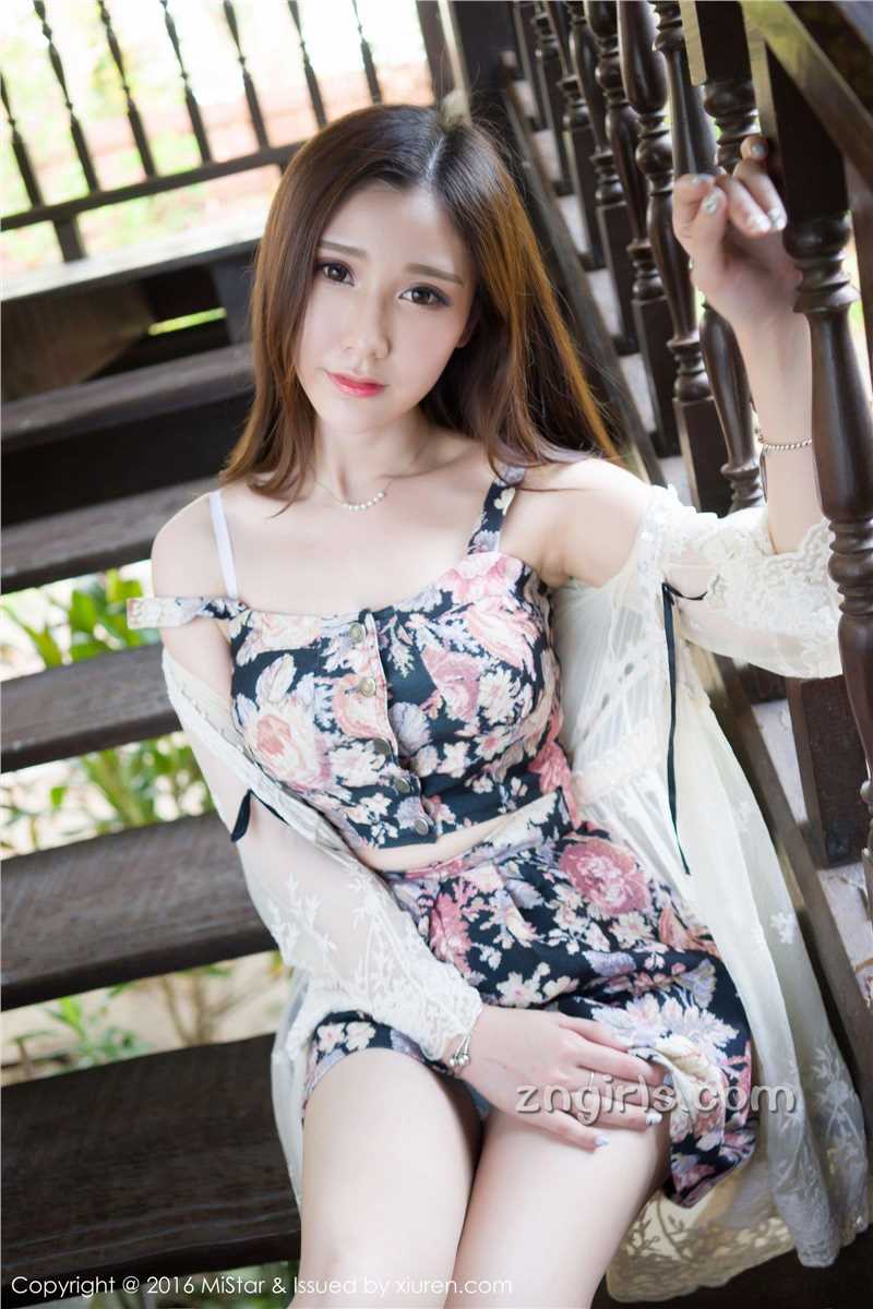优质魅妍社内地女模特淼淼萌萌哒清纯旅拍相册