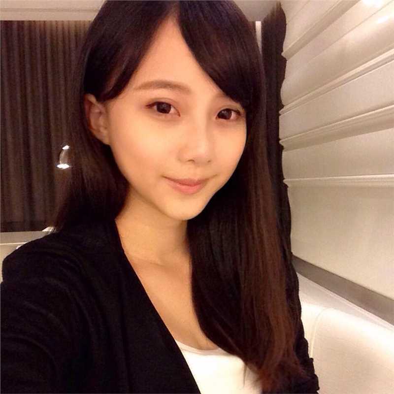 最新台湾学生妹刘坊萱清纯自拍写真图片壁纸