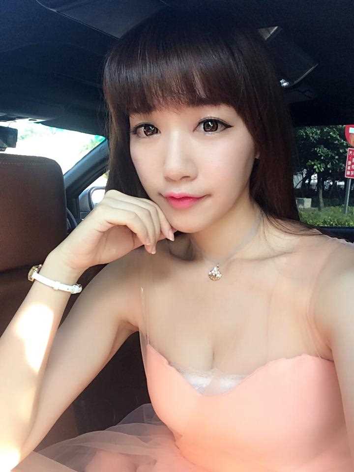 优质台湾美女模特泱泱(吴泱潾)清纯图片