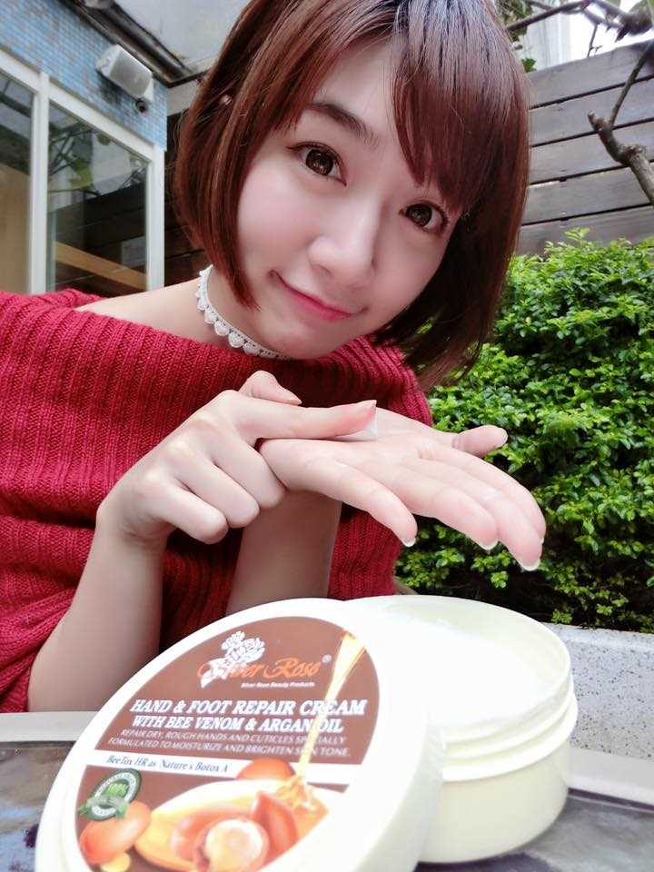 优质台湾美女模特泱泱(吴泱潾)清纯图片