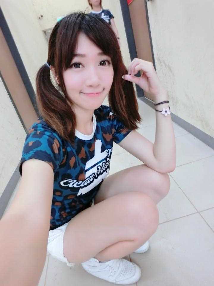 优质台湾美女模特泱泱(吴泱潾)清纯图片