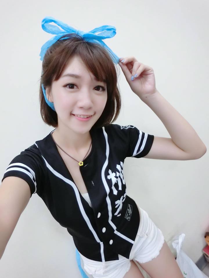 优质台湾美女模特泱泱(吴泱潾)清纯图片