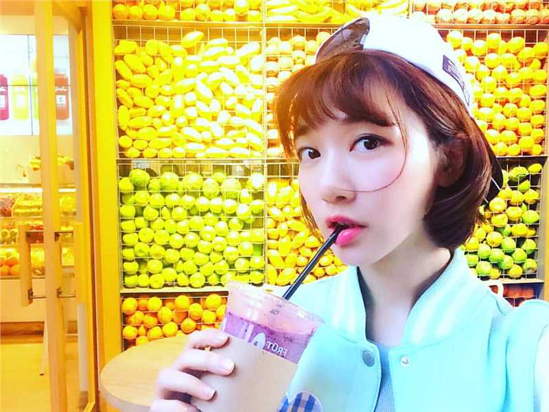 优质台湾美女模特泱泱(吴泱潾)清纯图片