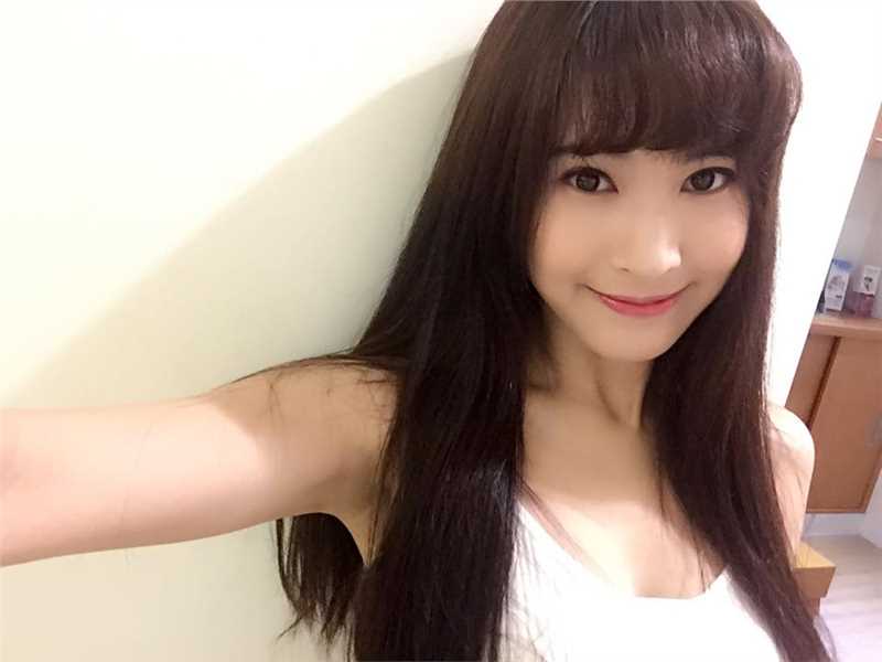 台湾模特美女孟洁Candy清纯图片