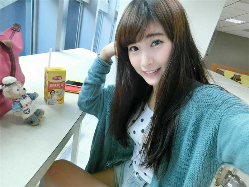 台湾模特美女孟洁Candy清纯图片