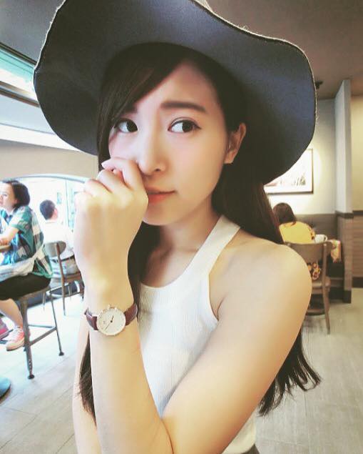 台湾模特美女孟洁Candy清纯图片