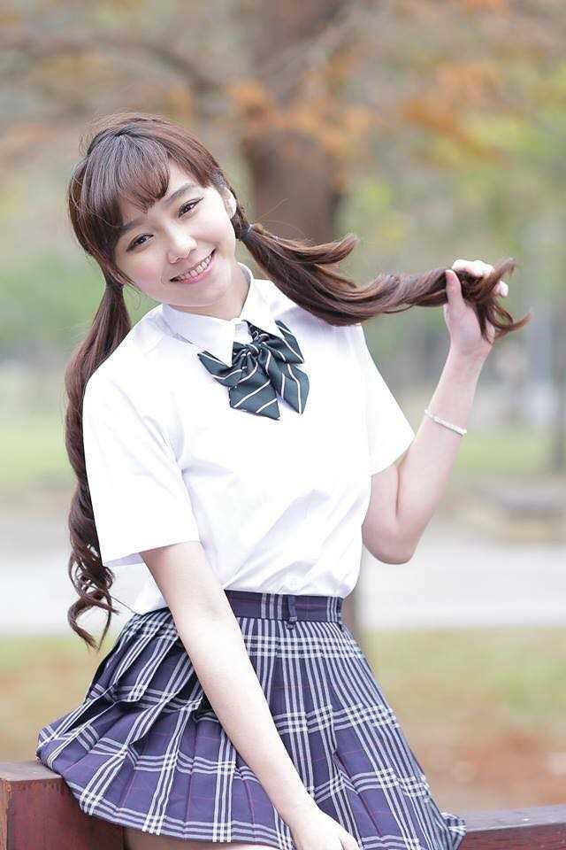 最新90后人气模特陈蕴予清纯壁纸